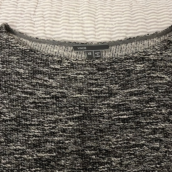 Vince knit top - size xs - Picture 2 of 5